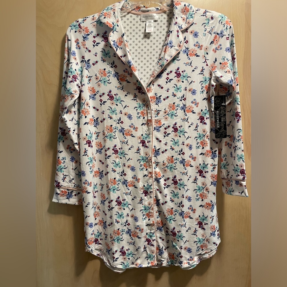 Kathy Ireland Sleepwear PJs night shirt Small NWT New super soft!!!!